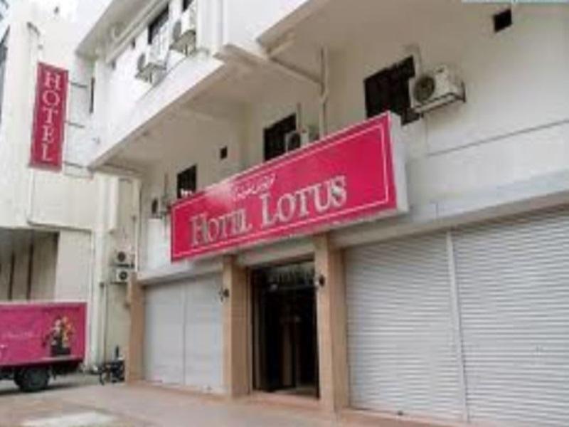 Lotus Hotel Johor Bahru Buitenkant foto